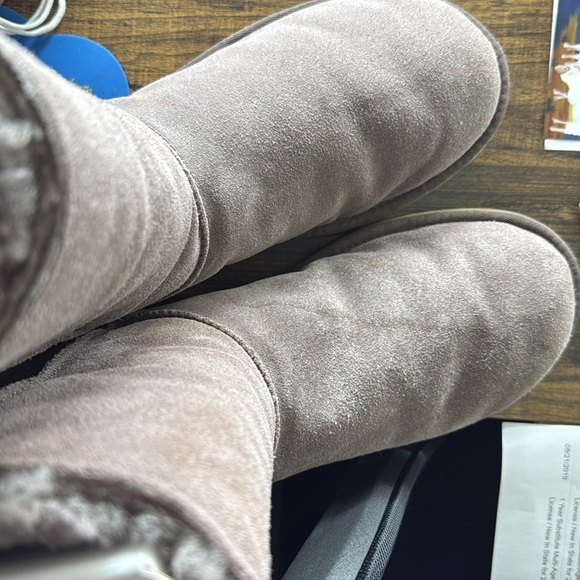 Used. Greyish purple. Zipper back - Picture 2 of 7